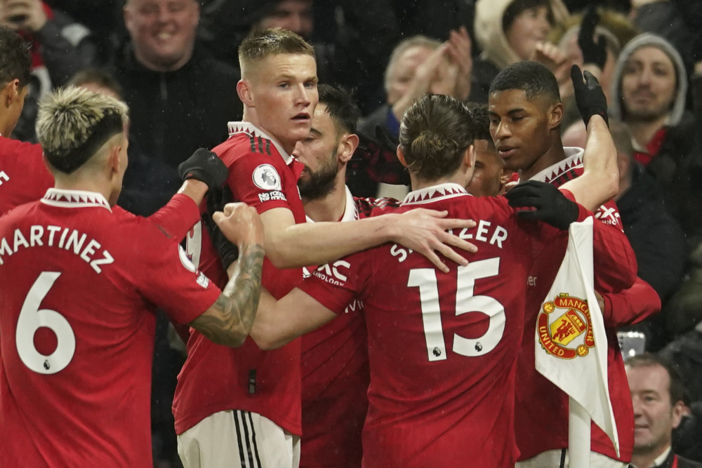 头球破门 头球破门