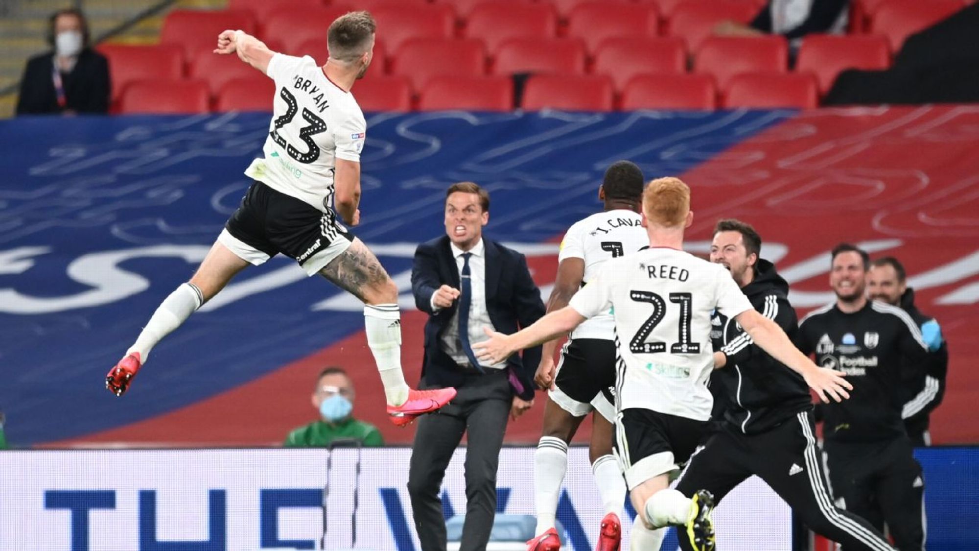 深深吸引 深深吸引